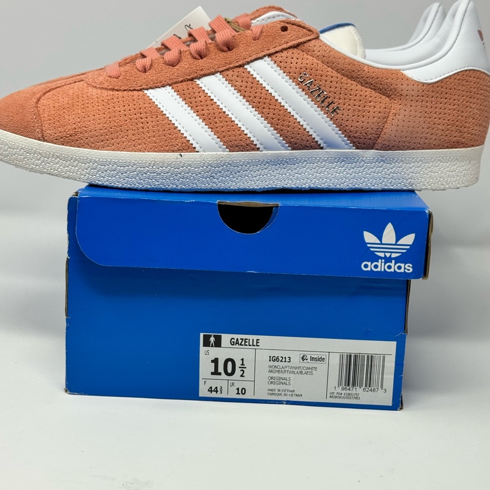 NEW Adidas Gazelle Wonder Clay White Men’s Size 10.5 IG6213 Sneaker IN BOX $90